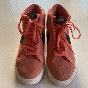 NIKE SB Blazer Mid Pink Salt/Black Suede Leather # 864349-601 Men’s 6/ Women’s 9